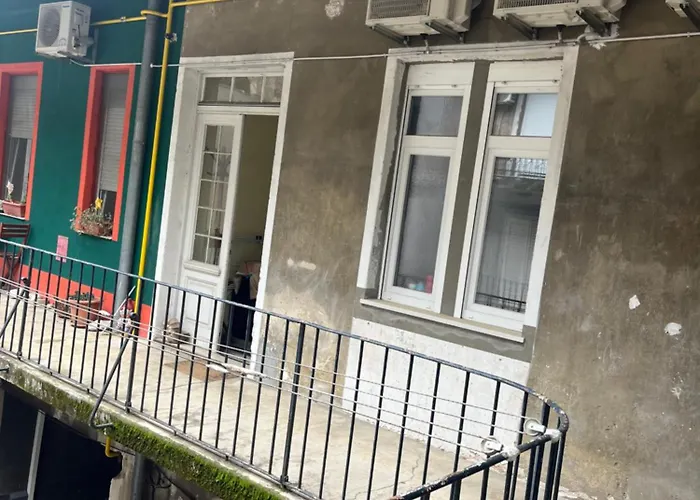 Appartement Damba 4 *